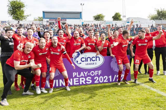 Bonnyrigg Rose players celebrate promotion to the SPFL after their 4-0 win on aggregate in the League 2 pyramid play-off final. Picture: Roddy Scott / SNS