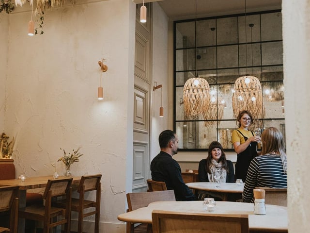 This vegetarian and vegan spot in Bruntsfield serves up healthy and tasty nibbles, starters, mains and sides, all created with locally whole food and organic ingredients.