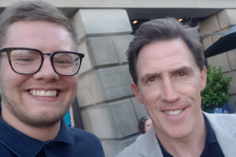 Edinburgh Evening News reader Ryan Boyle posted this photo of him with TV star Rob Brydon at the Mound.