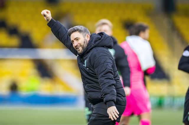Lee Johnson has challenged his Hibs side to keep putting in performance and results in the race for Europe