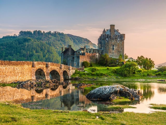 Found on a tidal island in the western Highlands, Eilean Donan Castle is an iconic Scottish castle which is thought to be one of the most photographed monuments in Scotland. Built in the 13th Century, it would become the stronghold of Clan Mackenzie. The castle has featured in a number of Hollywood films, including Highlander, The World is Not Enough, and Elizabeth: The Golden Age.