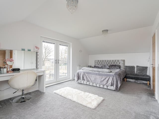 The second double bedroom in the property.