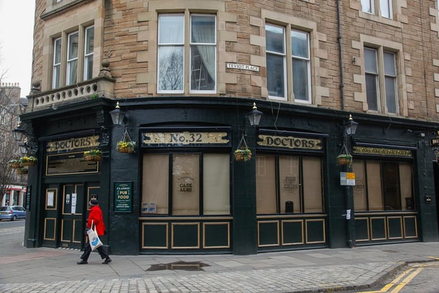 Situated directly across the road from the Fringe hub at Teviot Row, Doctors on Teviot Place is a traditional British pub serving hardy pub grub and all the beers you can handle. Perfect for giving you time to get to and from Fringe shows and less distance to run in the rain!