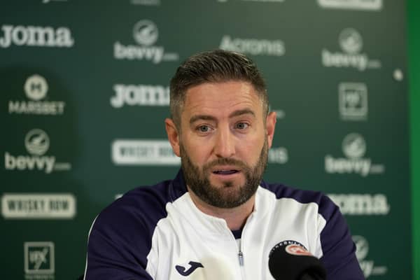 Lee Johnson wants his Hibs players to bounce back from midweek defeat by Aston Villa. Picture: Paul Devlin / SNS Group