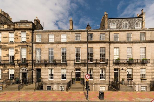 The townhouse is situated on Melville Street, which is found in the heart of Edinburgh's iconic West End. It's a few minutes’ walk from Princes Street which offers loads of shopping and dining offers
