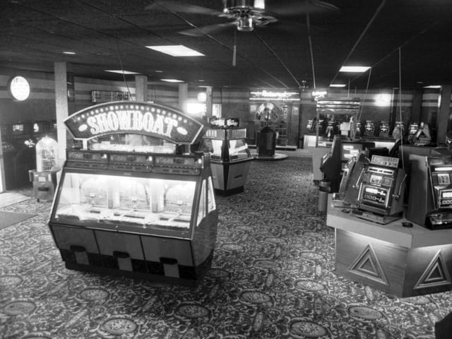 Tower Amusements in September 1989. In the 80s, this was a very popular with both locals and holidaymakers alike.