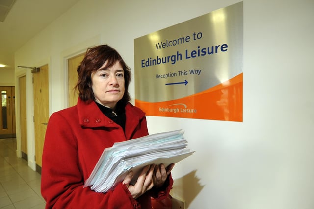 Sarah Boyack MSP hands the community petition to save Dalry Swim Centre and Crags Sports Centre in to Edinburgh Leisure at Vantage Point in November 2010.