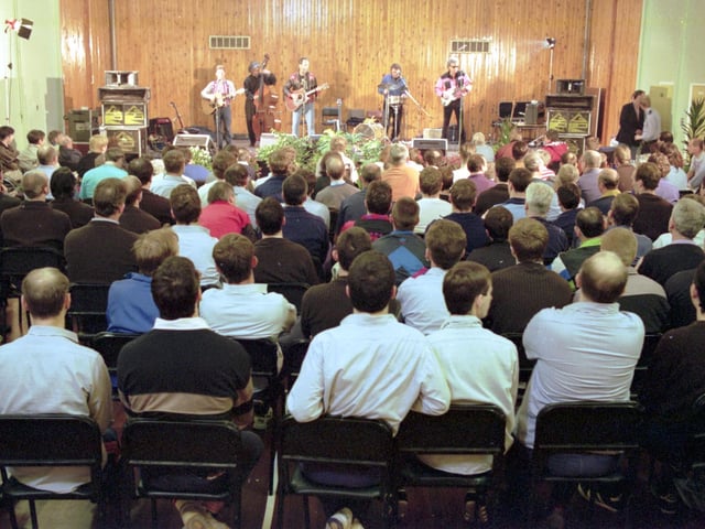 British country & western singer Hank Wangford and the Lost Cowboys entertained prisoners at Edinburgh's Saughton jail in September 1992.