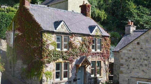 Offers of over £400,000 are invited for The Witchnest on Clatterway Hill, Bonsall.