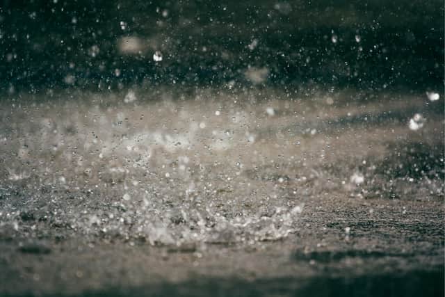 Heavy rain is set to hit the capital this weekend, with a Met Office yellow weather warning in place as flood warnings continue.