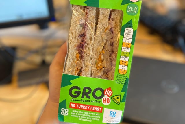 Co-Op GRO No Turkey Feast (£3) has turkey style soya protein with sage and onion stuffing, cranberry chutney and vegan gravy mayo on oatmeal bread. Oh my god this is so good. The turkey is packed with flavour and perfect texture. It tastes like a real turkey sandwich. Not overwhelmed by the sauce - gravy mayo adds moisture with crunch of carrot and parsnip shards. Perfect mix of sweet and savoury. Best by a mile - 5/5