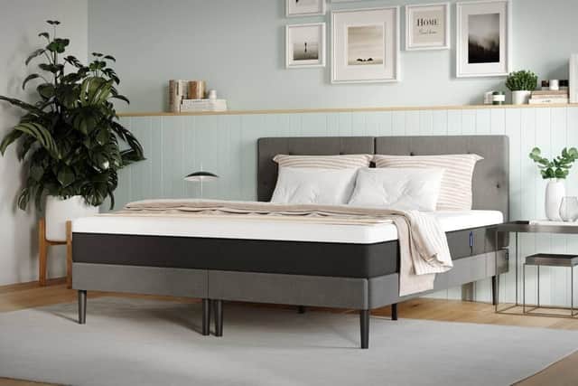 The Emma original double mattress is an all-foam super-breathable mattress made of three different foam layers