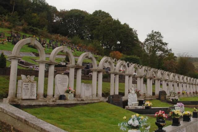 The graves of disaster victims in the cemetery at Aberfan (Picture: Barry Batchelor/PA)