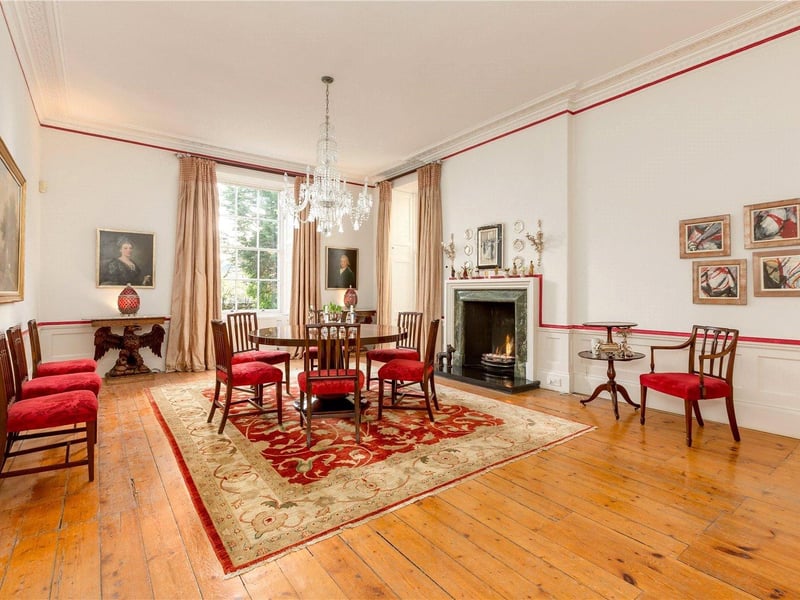 Dining room.