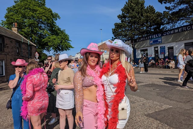 Harry Styles fans dressing up in pink and white hats as they got together for his massive gig in the Capital on Friday night.