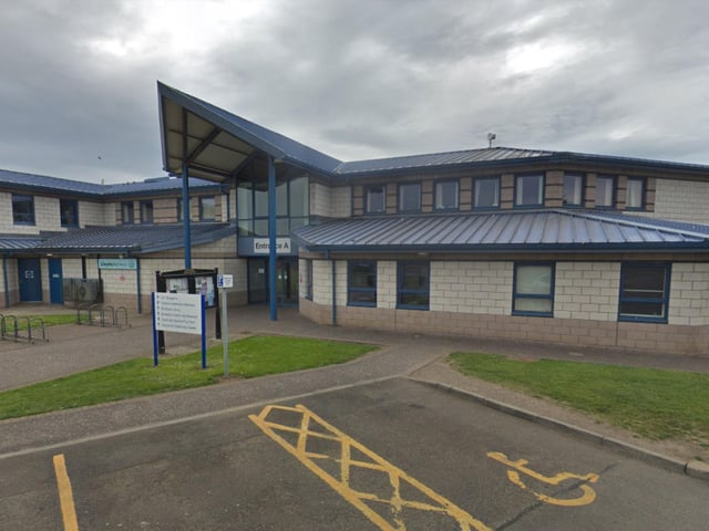 At Linden Medical Practice in Broxburn, 24.4% of people responding to the survey rated their overall experience as negative.