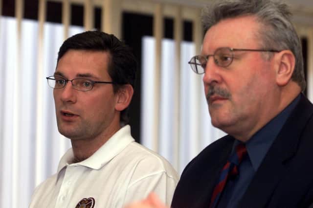 Craig Levein and Chris Robinson in November 2001. Picture: SNS