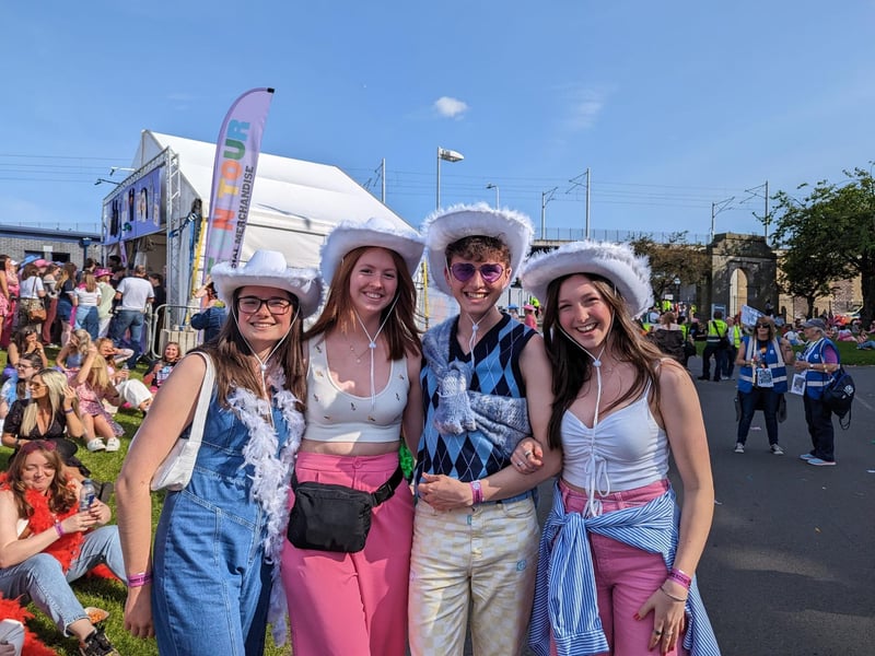 These Harry Styles fans dressed in matching hats before going to see their hero perform at the home of Scottish rugby on Friday evening.