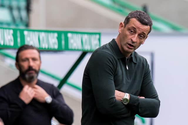 Derek McInnes' Aberdeen are right behind Jack Ross' Hibernian and hoping to gain the advantage with a win at Pittodrie on Friday. Photo by Ross Parker/SNS Group