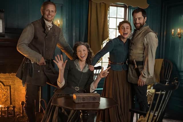Sam Heughan, Caitriona Balfe, Sophie Skelton and Richard Rankin on set of Outlander Season 7 (Outlander Starz)