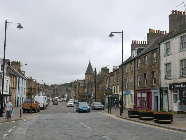 Stock picture of Linlithgow High Street, by Michael Gillen.