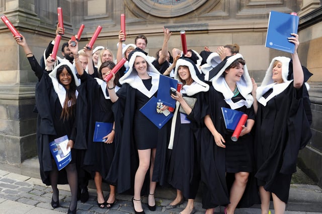 Edinburgh University students want guarantee they can choose delayed  in-person graduations rather than online ceremonies | Edinburgh News