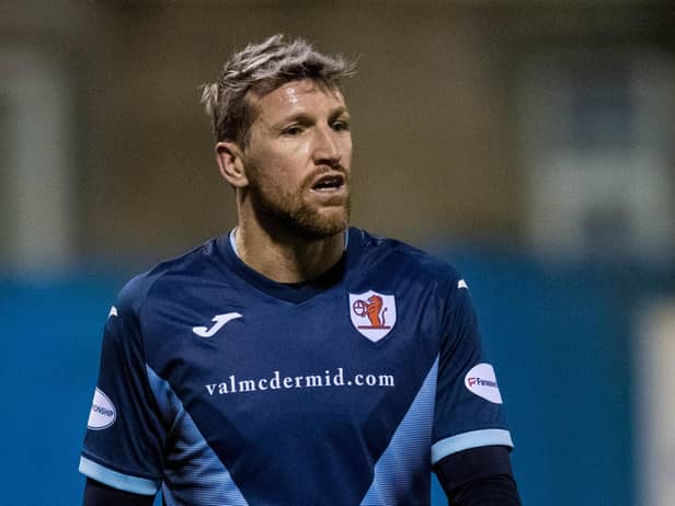 Iain Davidson is to be honoured with a Raith Rovers testimonial with Hibs providing the opposition.