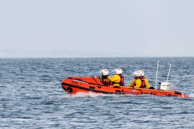 North Berwick RNLI Lifeboat Station's D-Class inshore boat on a call