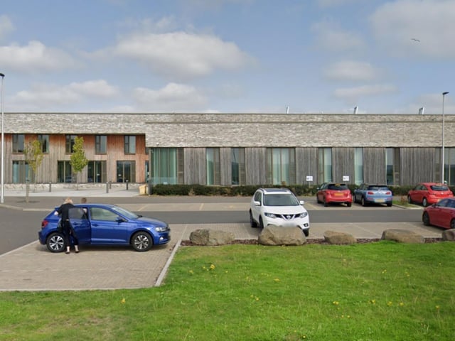 At Ashgrove Group Practice in Blackburn, 75.2% of people responding to the survey rated their overall experience as positive.
