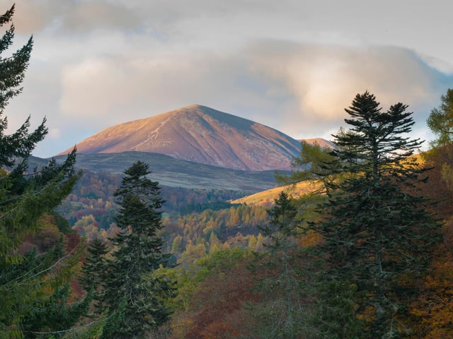 Carn Liath, a conical peak visible from the A9, is the smallest of Beinn a'Ghlo's three summits with the usual starting point at Loch Moraig.
