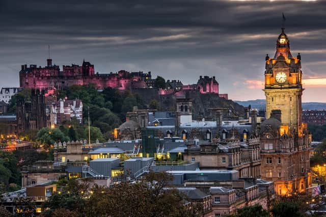 Here are ten quotes about Edinburgh.