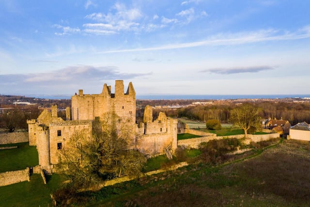 Craigmillar Castle, near Edinburgh, serves as Ardsmuir Prison in Outlander. It's here where Jamie Fraser is incarcerated in Season 3, after the Jacobite rebellion was crushed at the Battle of Culloden. There is also a flashback to his stay at Ardsmuir in the first episode of Season 6.