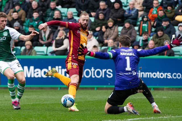 David Marshall foiled Kevin van Veen on this occasion - but the pair would clash again during the match