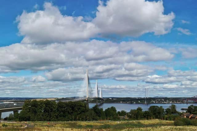 Plans have been lodged to build 176 new homes with "famous views" of the new Queensferry Crossing over the Forth