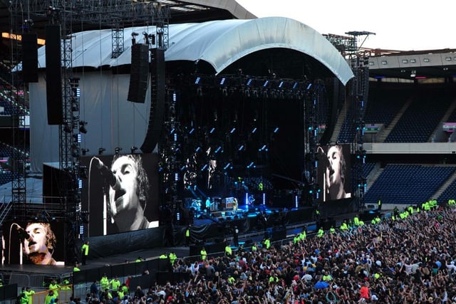 Oasis perform their "Dig Out Your Soul" tour at Murrayfield in 2009.