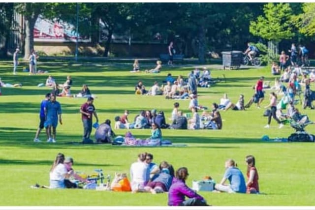 Edinburgh has several great spots where you can enjoy a perfect picnic.