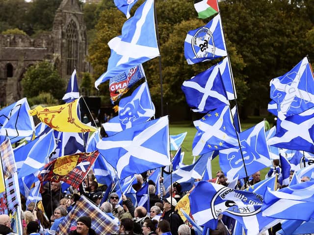 Hundreds of people are set to attend a pro-Scottish independence march through the streets of Edinburgh.