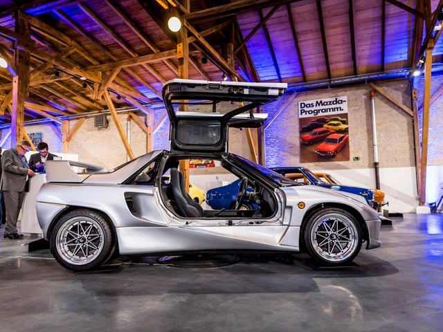 Hmmm … okay. The AZ-1 isn’t ‘officially’ a Mazda. Built to the 63bhp Kei supercar recipe, this stunner includes a MazdaSpeed bodykit with extra sculpting, plus there are four very intricately designed alloys. As for the doors? Well they’re just brilliant
