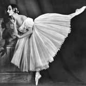 Russian ballerina Anna Pavlova (1885 - 1931) perfroming in a production of 'Chopiniana' in New Zealand.   (Photo by Hulton Archive/Getty Images)