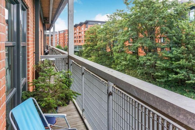 This one-bedroom flat on Mowbray Street - a south-facing property with views over the River Don - is on sale for £125,000. (https://www.zoopla.co.uk/for-sale/details/52459327)