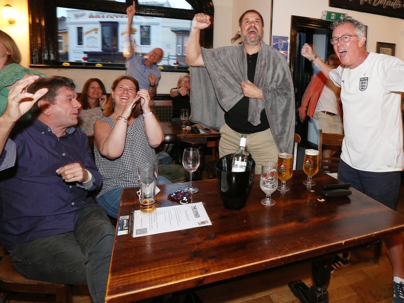 England score! Fans watch England v Ukraine in the quarter finals of Euro 2020, in The Kings pub, Albert Rd, Southsea. Picture: Chris Moorhouse (jpns 030721-33)