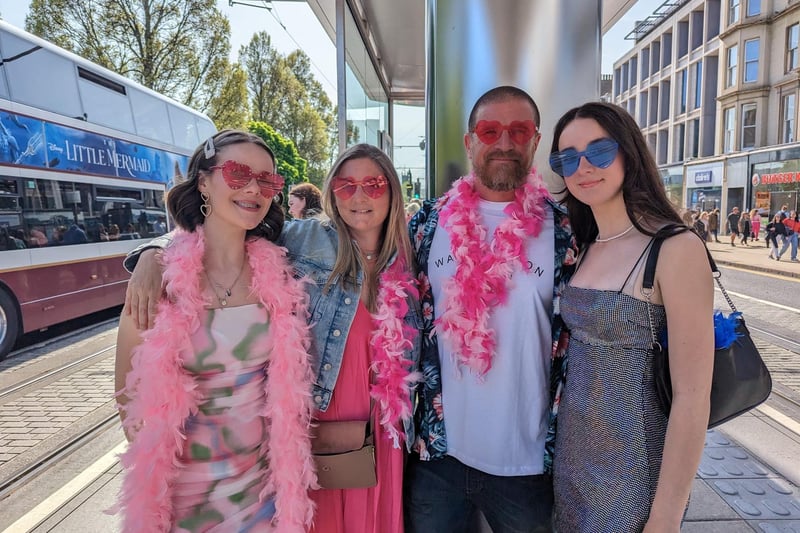 Pink feather boas were all the rage as fans headed to see Harry Styles perform at BT Murrayfield Stadium on Friday night.