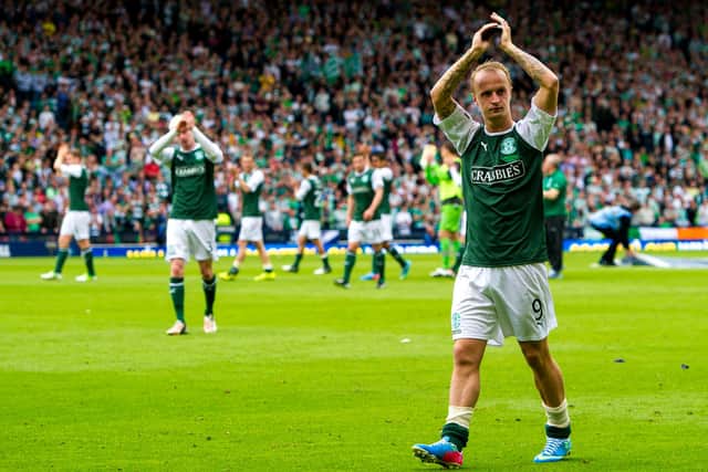 Hibs are monitoring Leigh Griffiths' contract situation