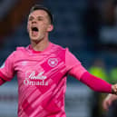 Lawrence Shankland scored twice as Hearts defeated Dundee 3-2 at Dens Park.