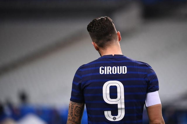 Chelsea striker Olivier Giroud says he will make a decision on his future in January - admitting his absence from the starting 11 is “concerning”. (Telefoot)
