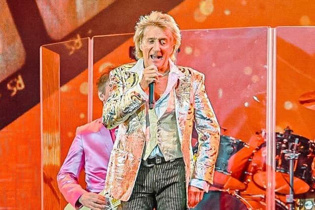 Rod Stewart gave his audience at Edinburgh Castle a night to remember. Picture Calum Buchan