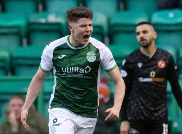 Kevin Nisbet has urged the Hibs fans to get behind the team
