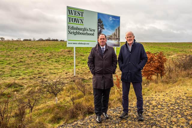 Graeme Bone (L) and Sir Bill Gammell (R) unveil new project (picture - Jamie Johnston)