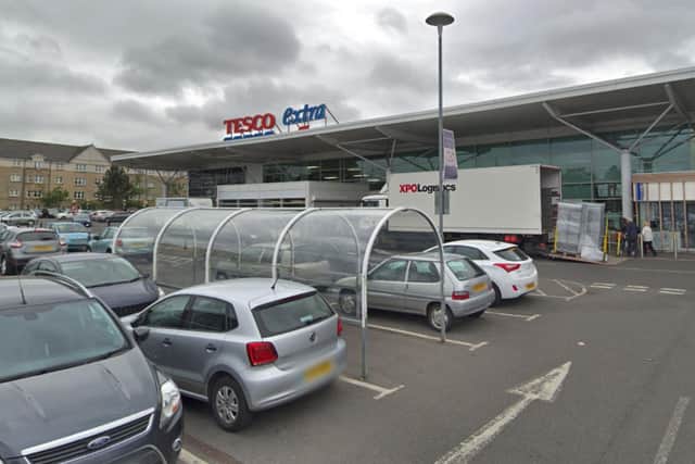 A technical issues with card payments at the the Corstorphine Tesco Extra caused chaos for customers shopping at the store.