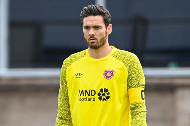 Craig Gordon kept a clean sheet for the eighth consecutive Hearts match. (Photo by Paul Devlin / SNS Group)